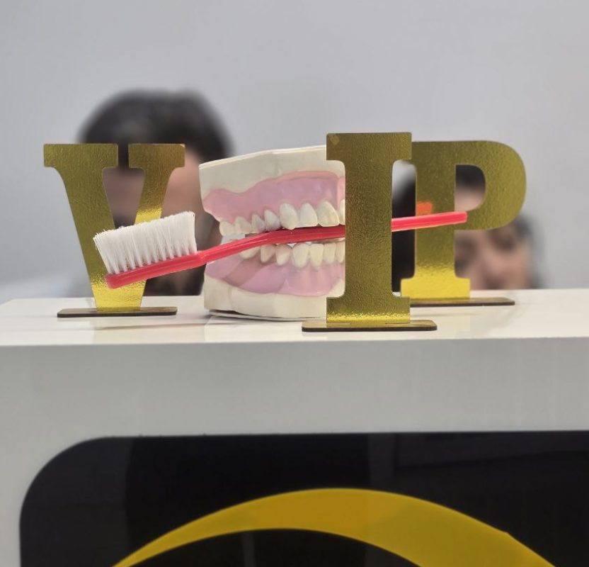 دندان پزشکی vip